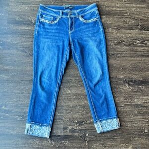 Stitch Star Embroidered Boho Stretch Comfortable Cuffed Ankle Jeans Women Size 8